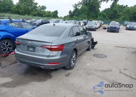 2019 Volkswagen Jetta 1.4T R-Line/1.4T S/1.4T Se z USA, uszkodzony, nr VIN 3VWCB7BUXKM203233